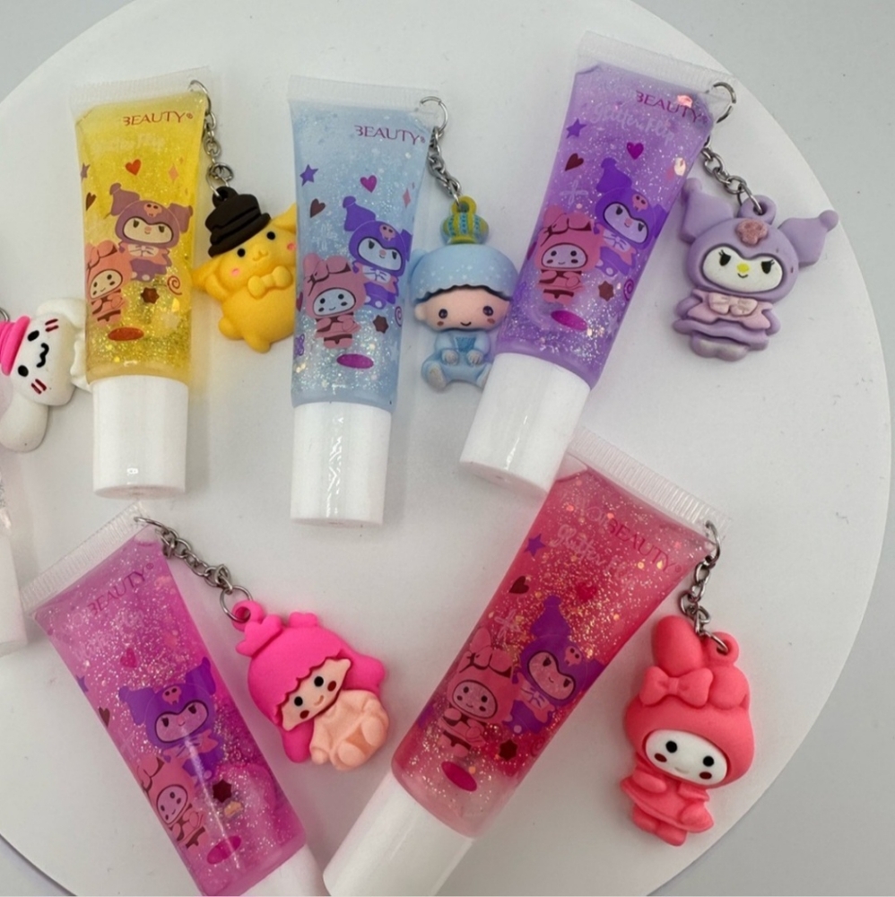 Pack of 6 hello kitty glosses